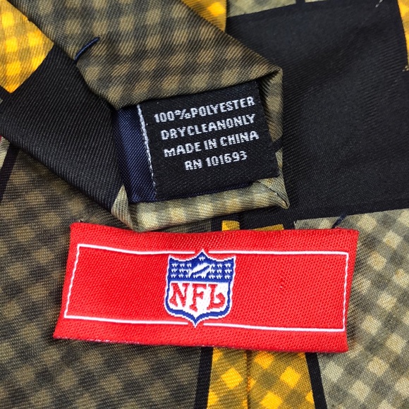 Steelers Tie by NFL Team Spirit Necktie - Picture 2 of 4